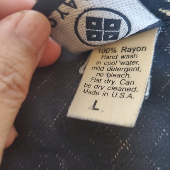 Top - Picture 6 of 9